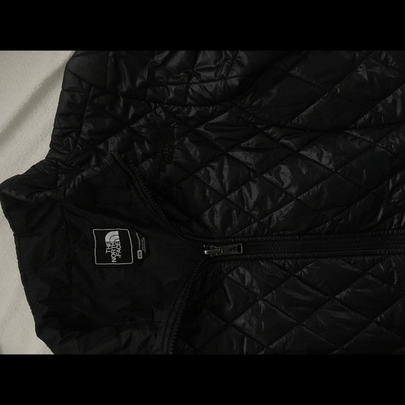 The North Face primaloft jacket M like new - Picture 3 of 4